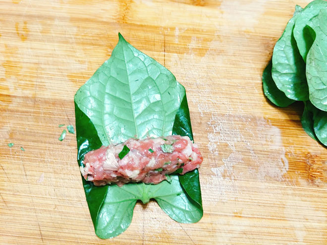 Bo-la-lot-Recipe-How-to-make-beef-wrapped-in-betel-leaf 6