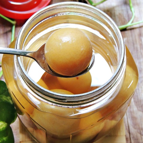 Chanh-muoi-recipe-How-to-make-Vietnamese-salt-preserved-lemons 12