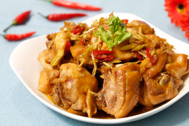Ga-xao-sa-ot-Recipe-Vietnamese-Chicken-with-lemongrass-and-chili 8