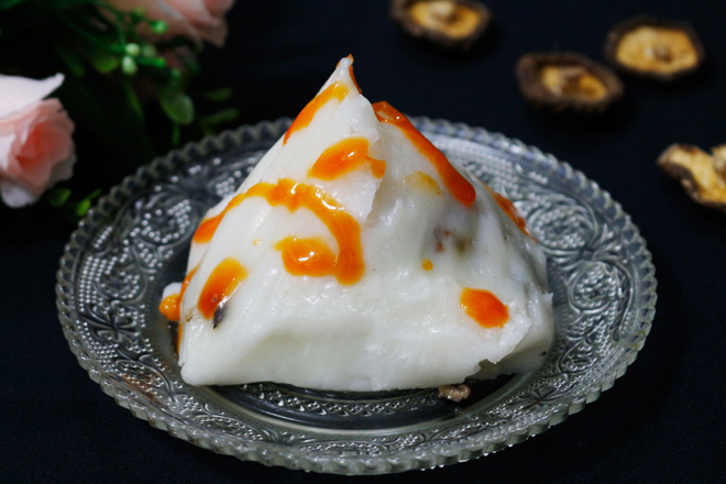 Banh-gio-recipe–Vietnamese-rice-and-pork-pyramid-dumplings 12