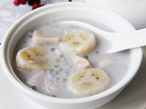 Che-chuoi-recipe-Vietnamese-banana-with-coconut-milk-and-tapioca-pearls-dessert 1