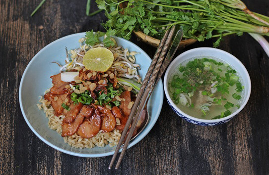 Mi kho recipe – Vietnamese dry noodles with char siu meat 6