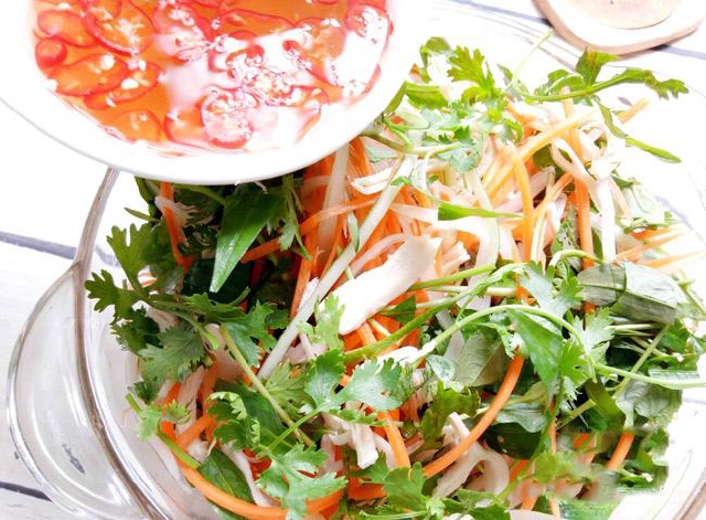Goi-ga-xe-phay-vietnamese-poached-chicken-salad-recipe 8