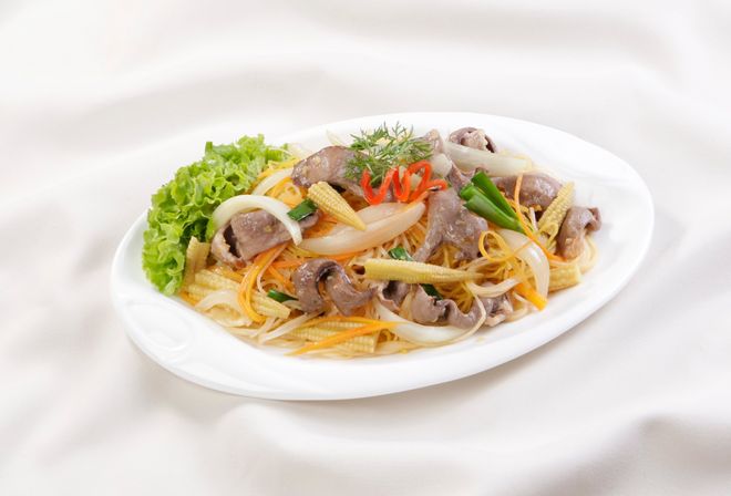 3-extremely-easy-Hu-Tieu-Xao-recipe 9