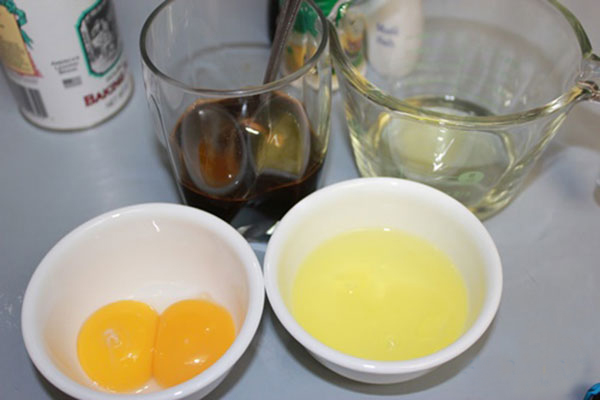 Vietnamese-egg-coffee-recipe-How-to-make-egg-coffee-5