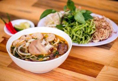 Bun bo hue Recipe – Vietnamese spicy Vietnamese beef noodle soup
