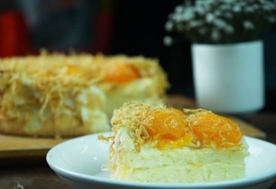 Banh bong lan trung muoi - Vietnamese Salted egg sponge cake Recipe
